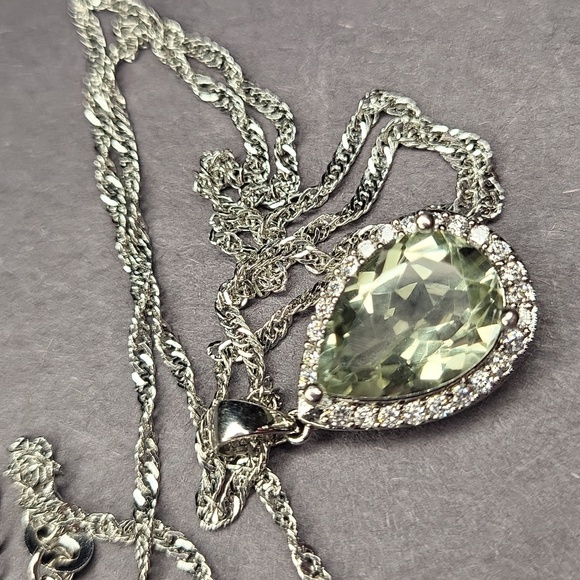 Green Amethyst and White Topaz Pendant Necklace - Picture 5 of 5